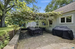 8 Fairwood Farms Dr, West Hartford, CT 06107 - Photo 35