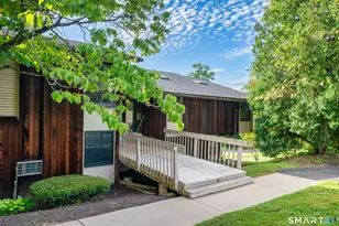 8 G Country Squire Dr, Cromwell, CT 06416 - Photo 21