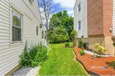 98 Woodmere Road, West Hartford, CT 06119 - Photo 3