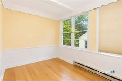 98 Woodmere Road, West Hartford, CT 06119 - Photo 37
