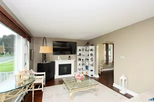 2498 N Main St, Waterbury, CT 06704 - Photo 5