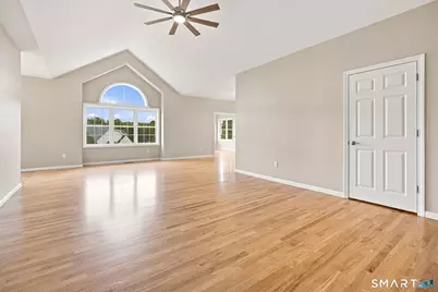 8 South Pond Road #8, Bloomfield, CT 06002 - Photo 3