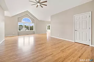 8 South Pond Rd, Bloomfield, CT 06002 - Photo 3