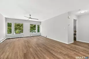 22 North Lake Dr, Hamden, CT 06517 - Photo 9