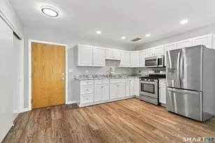 22 North Lake Dr, Hamden, CT 06517 - Photo 3