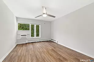 22 North Lake Dr, Hamden, CT 06517 - Photo 15