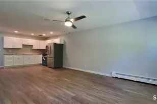 22 North Lake Dr, Hamden, CT 06517 - Photo 7