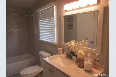 2 Timberland Drive, West Haven, CT 06516 - Photo 13