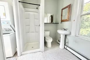198 Ocean Dr E, Stamford, CT 06902 - Photo 11