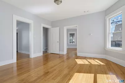 869 Central Avenue, Bridgeport, CT 06607 - Photo 9