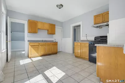 869 Central Avenue, Bridgeport, CT 06607 - Photo 3