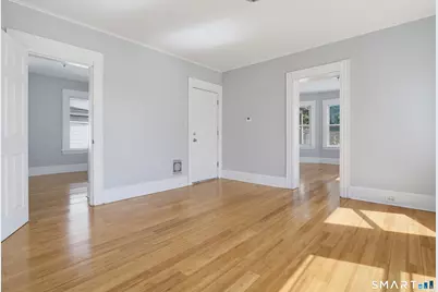 869 Central Avenue, Bridgeport, CT 06607 - Photo 19