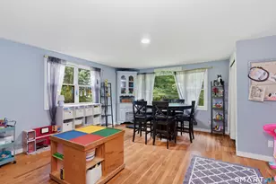 38 Sabin St, Putnam, CT 06260 - Photo 9