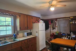 34 Elm St, Ansonia, CT 06401 - Photo 5