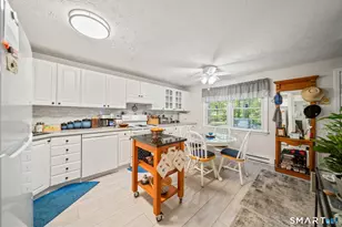 35 Woodcrest Dr, Burlington, CT 06013 - Photo 11