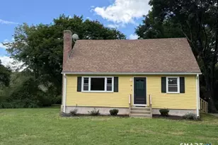 28 Hickory Rd, Colchester, CT 06415 - Photo 1
