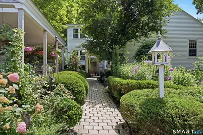 385 Middle Road Turnpike, Woodbury, CT 06798 - Photo 5