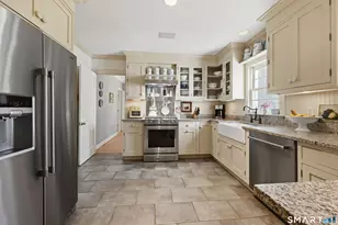 385 Middle Rd Turnpike, Woodbury, CT 06798 - Photo 7