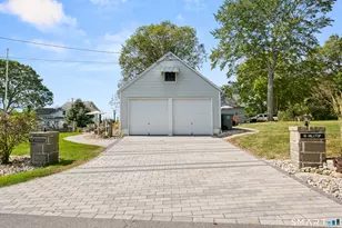 10 Hilltop Rd, East Lyme, CT 06357 - Photo 9