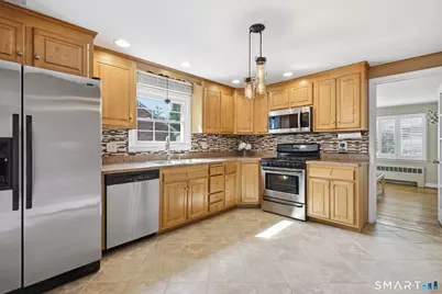 218 Columbia Street, New Britain, CT 06052 - Photo 11