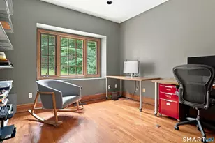 12 Carriage Hill Rd, Woodbridge, CT 06525 - Photo 7