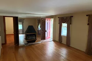 21 Athol Pl, Hamden, CT 06517 - Photo 5