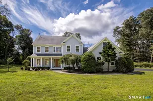 24 Plumtree Ln, Trumbull, CT 06611 - Photo 1