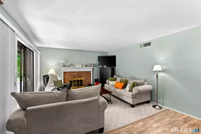 590 Heritage Village #E, Southbury, CT 06488 - Photo 5