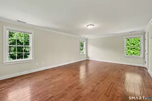 7 Hessian Dr, Ridgefield, CT 06877 - Photo 17