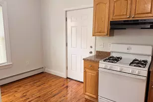 723 Ogden St, Bridgeport, CT 06608 - Photo 3