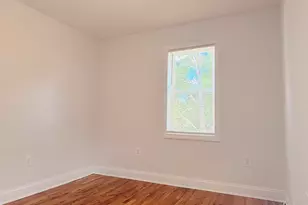 723 Ogden St, Bridgeport, CT 06608 - Photo 13