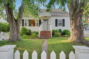 49 Baxter Dr, Norwalk, CT 06854 - Photo 1