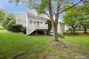 16 Caveson Ct, Middlebury, CT 06762 - Photo 3