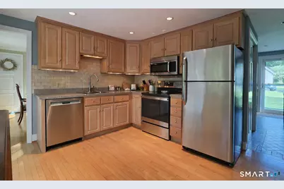 261 Ridgewood Drive, Groton, CT 06355 - Photo 7