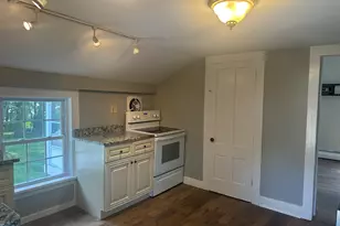 14 Pleasant St, Cromwell, CT 06416 - Photo 5