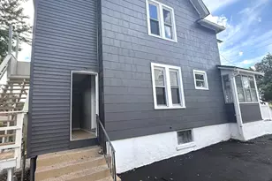 74 Grove St, Middletown, CT 06457 - Photo 3