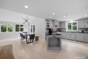 20 Lakeview Dr, West Hartford, CT 06117 - Photo 9