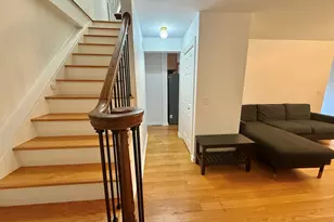 70 Renwick Pl, Bridgeport, CT 06604 - Photo 3