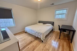 70 Renwick Pl, Bridgeport, CT 06604 - Photo 15