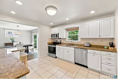 29 Lynn Court, Darien, CT 06820 - Photo 11