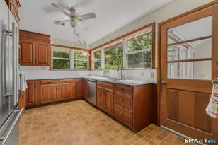 26 Blueberry Ln, Lisbon, CT 06351 - Photo 9
