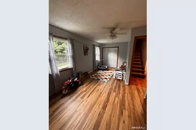 138 Red Robin Road, Naugatuck, CT 06770 - Photo 17