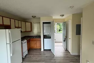 4 Warwick St, New Haven, CT 06513 - Photo 1