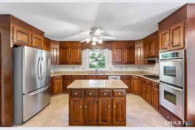 2730 Burr Street, Fairfield, CT 06824 - Photo 11