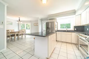186 Greenbriar Rd, Meriden, CT 06450 - Photo 9