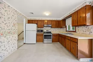 39 Munson Ave, Waterbury, CT 06705 - Photo 3