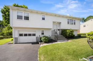 39 Munson Ave, Waterbury, CT 06705 - Photo 1