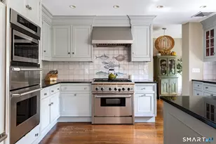 74 Glenville Rd, Greenwich, CT 06831 - Photo 9