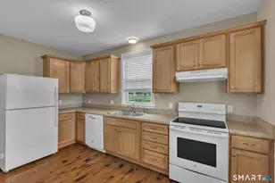 86 Main St, Ellington, CT 06029 - Photo 13
