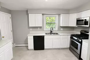 169 Mayflower Ln, Meriden, CT 06450 - Photo 5